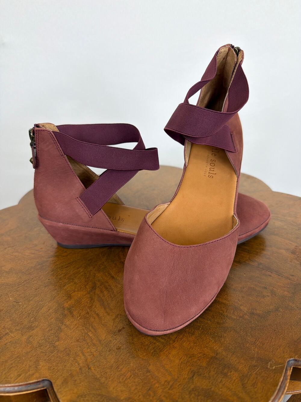 Gentle Souls by Kenneth Cole Pink Suede Wedge Shoes Elastic Strap Size 10 Italy